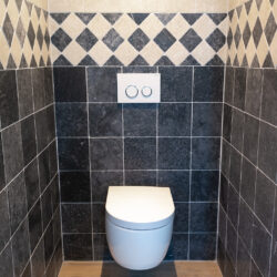 Turks hardsteen zwart getrommeld 20×20