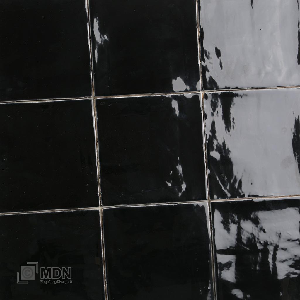 Handvorm tegels witjes zwart 13x13 | Megadump