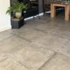 Vloertegels betonlook taupe 80x80 cm