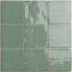 Oud Makkum groene handvorm tegels 13x13 cm