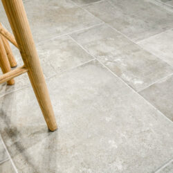 Castle stones keramische kloostertegels onderhoudsvrij silver licht grijs beige