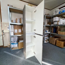 Laatste showmodel Kolomkast 160x35x35 betonlook gefineerd