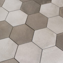 Keramische zeskant hexagon tegels Ermes Aurelia Vintage Antracita en Cemento mix