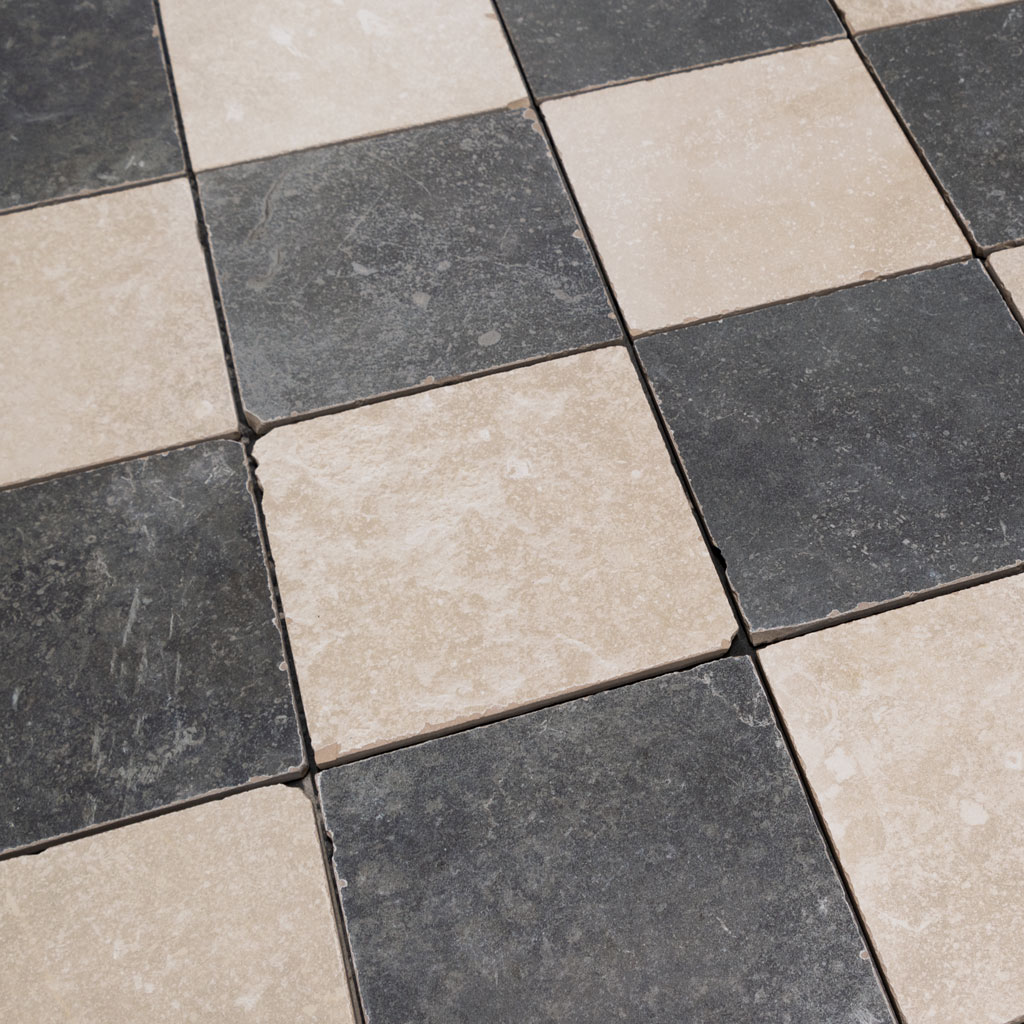 Getrommelde Keramische Dambord Vloertegels hardsteen look – Beige/Zwart Mix 20x20 cm