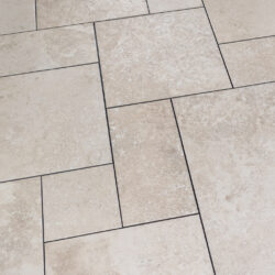 Castle stones keramische kloostertegels onderhoudsvrij deep stone beige romaans verband