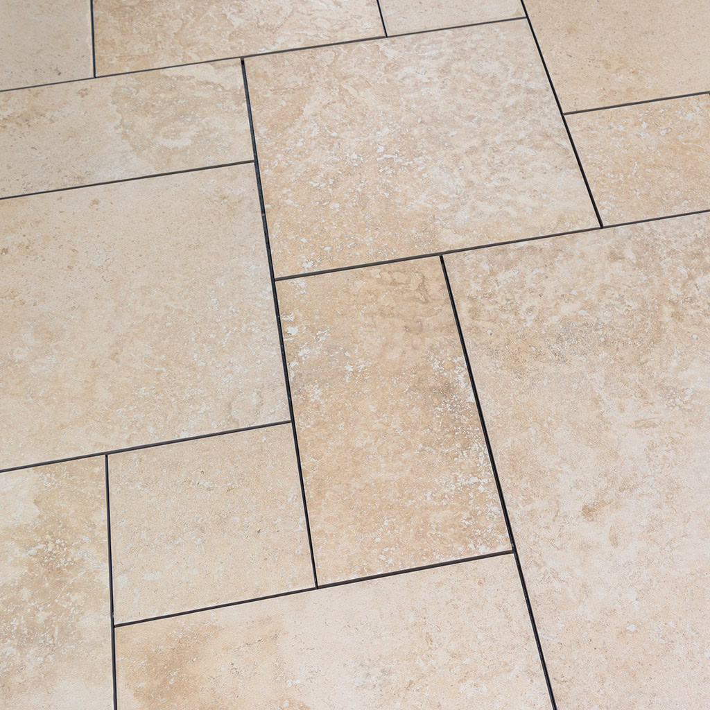 Castle stones keramische kloostertegels onderhoudsvrij travertin romaans verband