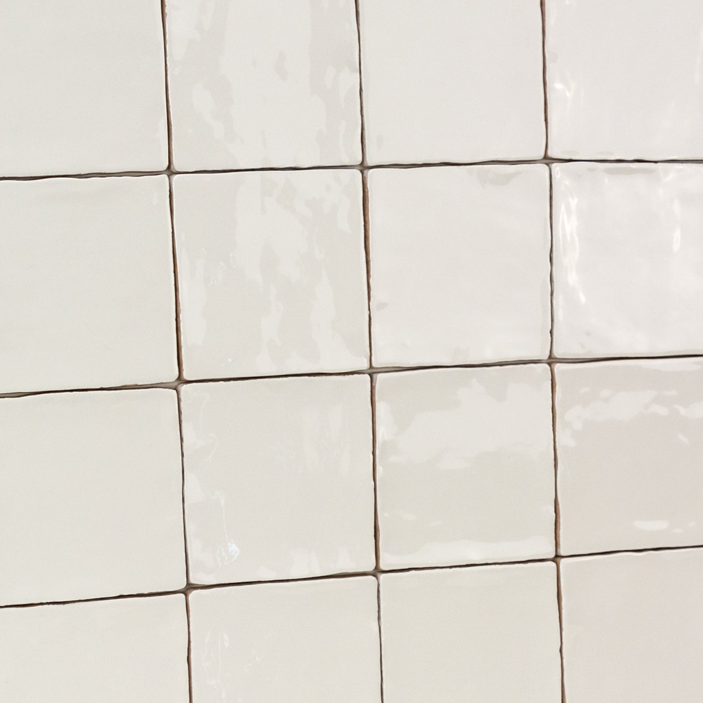 Oud Hollandse handvorm tegeltjes 10x10 ivoor beige