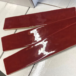 Bourgondy Oud Hollandse handvorm tegels bordeaux rood 5x25 cm langwerpig